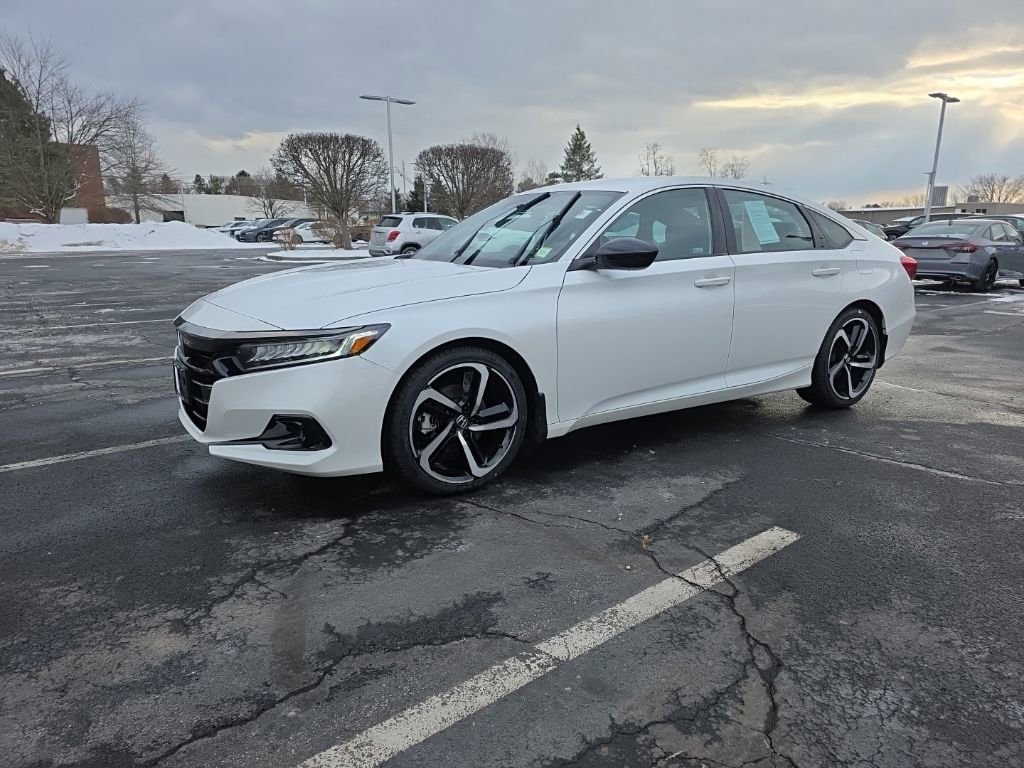 Certified 2022 Honda Accord Sport image 3