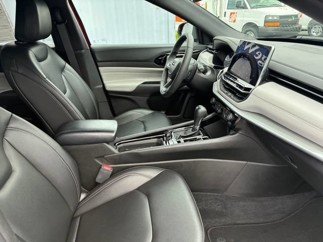 Used 2025 Jeep Compass Limited AWD/4WD image 19