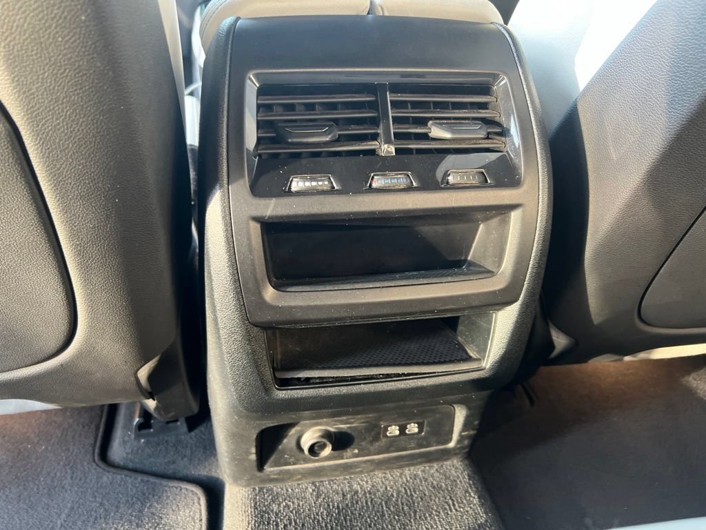 Used 2024 BMW X5 sDrive40i w/ M Sport Package RWD image 12