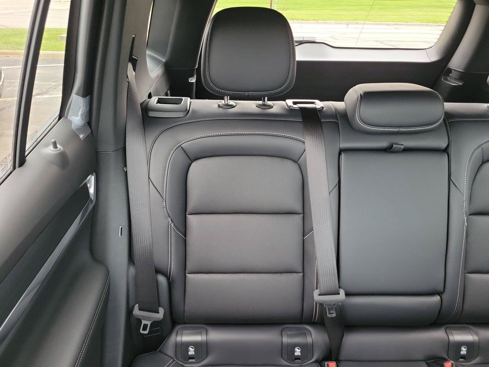 New 2027 GMC Terrain Elevation w/ Elevation Premium Package AWD/4WD image 12