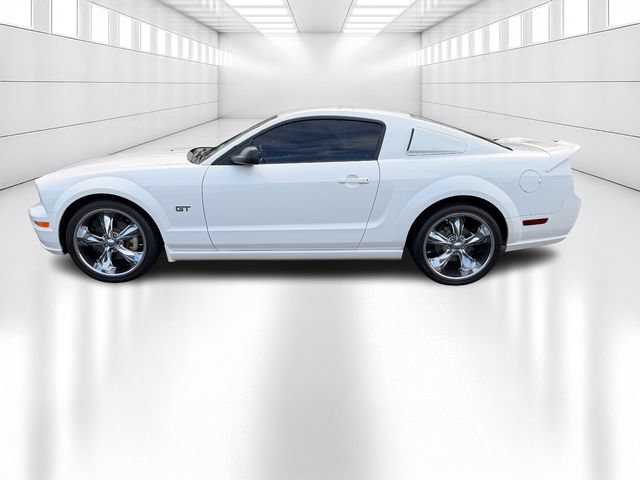 Used 2005 Ford Mustang GT RWD image 10