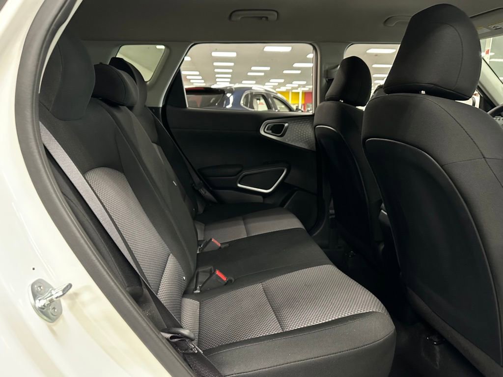 Used 2024 Kia Soul LX w/ Option Group 015 image 28