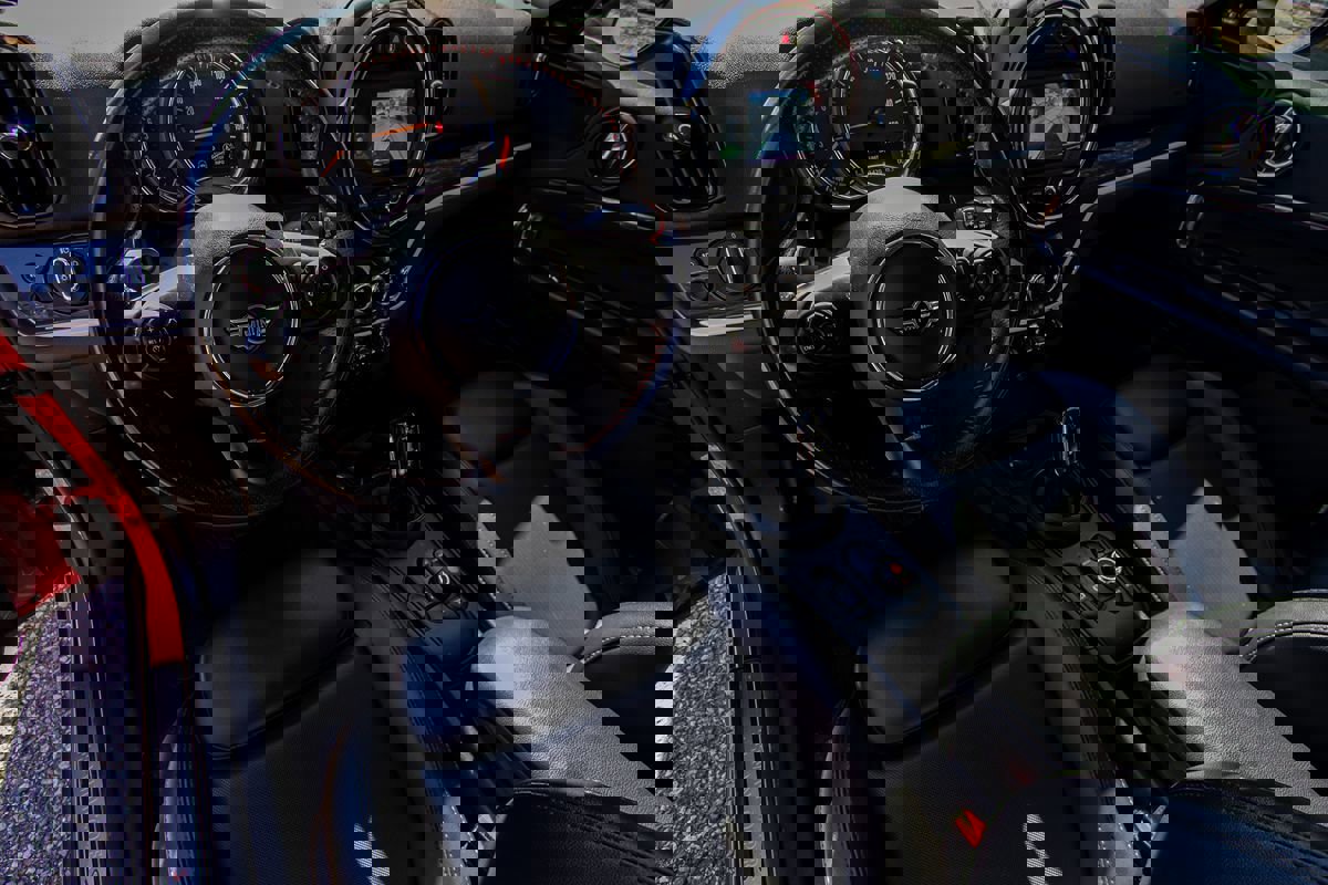 Used 2020 MINI Cooper Countryman S w/ Premium Package image 12