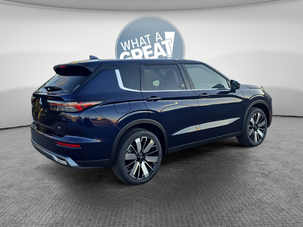 New 2026 Mitsubishi Outlander SE AWD/4WD image 3