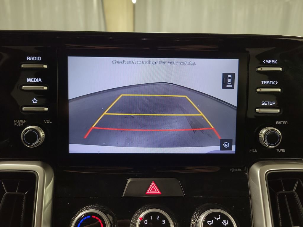 Used 2021 Kia Sorento LX image 19