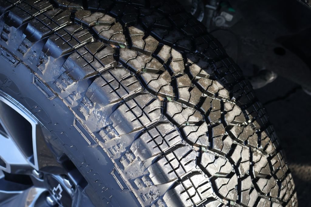 Certified 2023 Chevrolet Tahoe Z71 w/ Luxury Package image 14