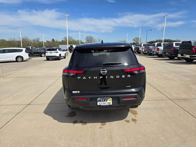 Used 2022 Nissan Pathfinder S image 12
