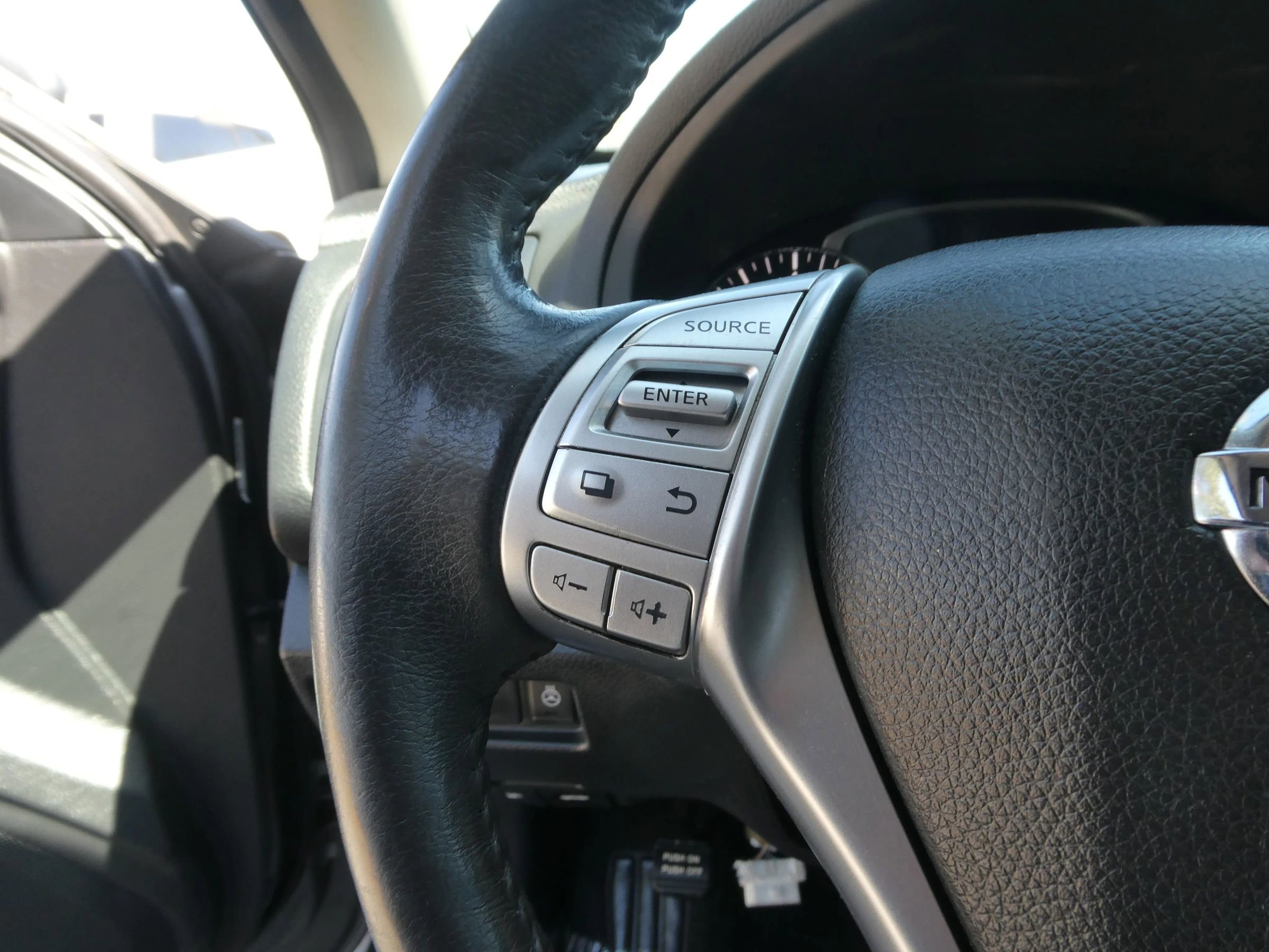 Used 2016 Nissan Altima 2.5 SL FWD image 17