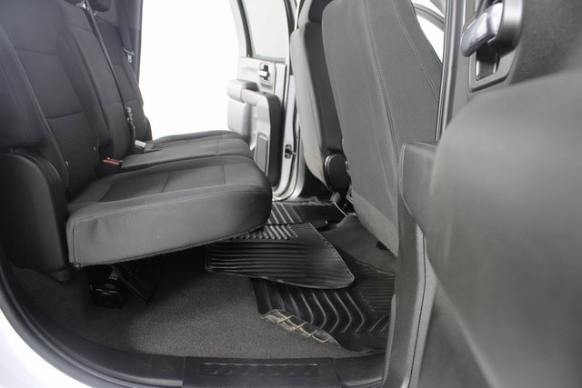 Used 2022 Chevrolet Silverado 2500 Custom w/ Custom Value Package image 18