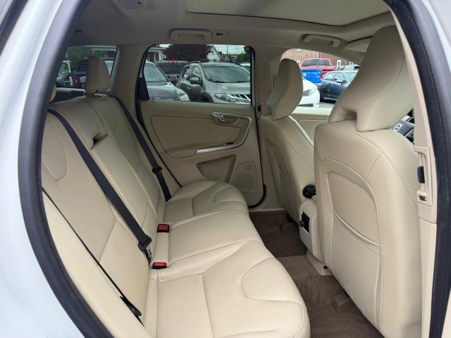 Used 2015 Volvo XC60 T6 Platinum AWD/4WD image 12