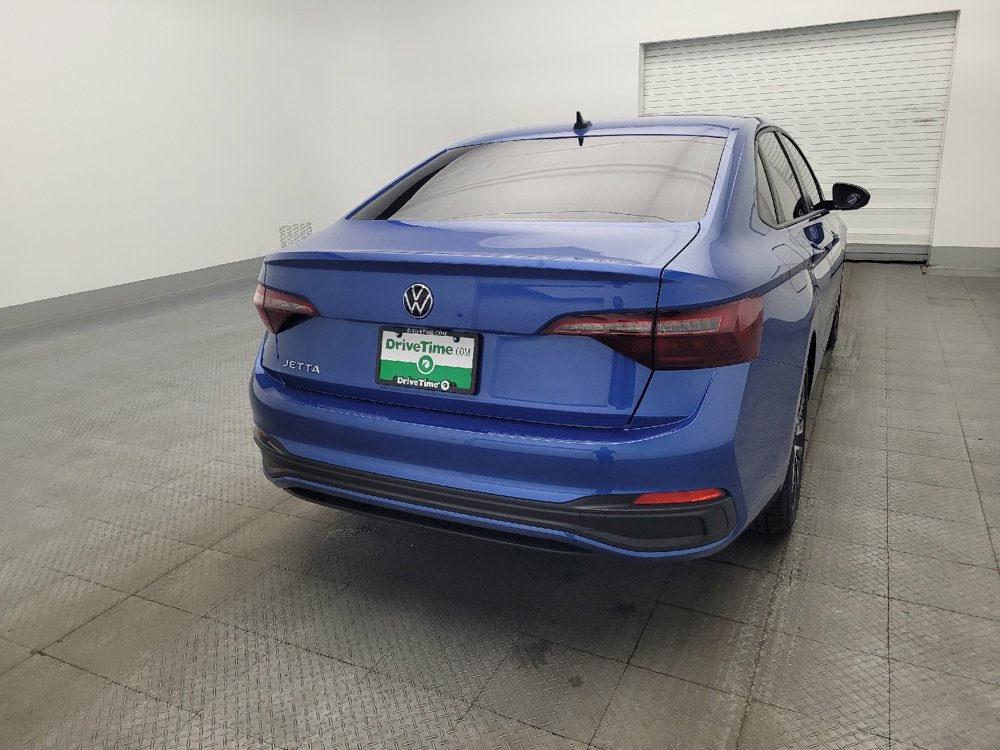 Used 2024 Volkswagen Jetta Sport image 7