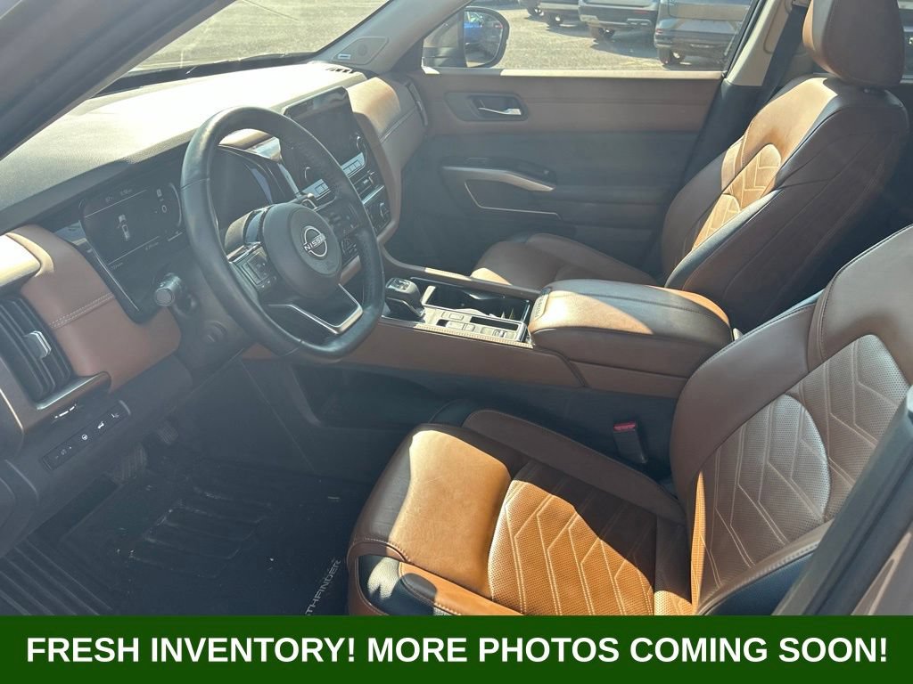 Used 2024 Nissan Pathfinder Platinum w/ Cargo Package FWD image 8
