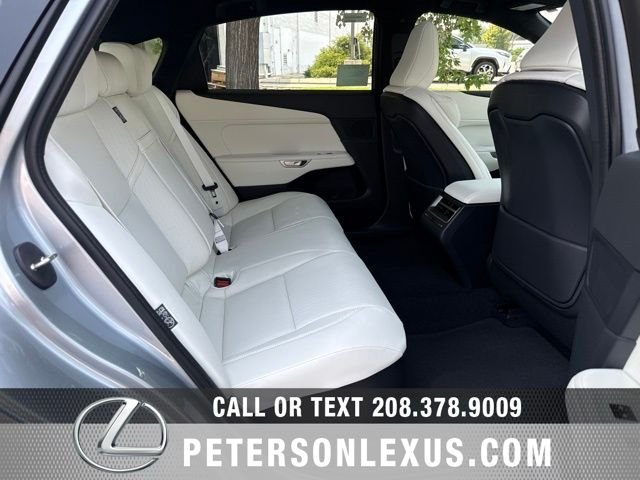 New 2026 Lexus ES 500e AWD/4WD image 18