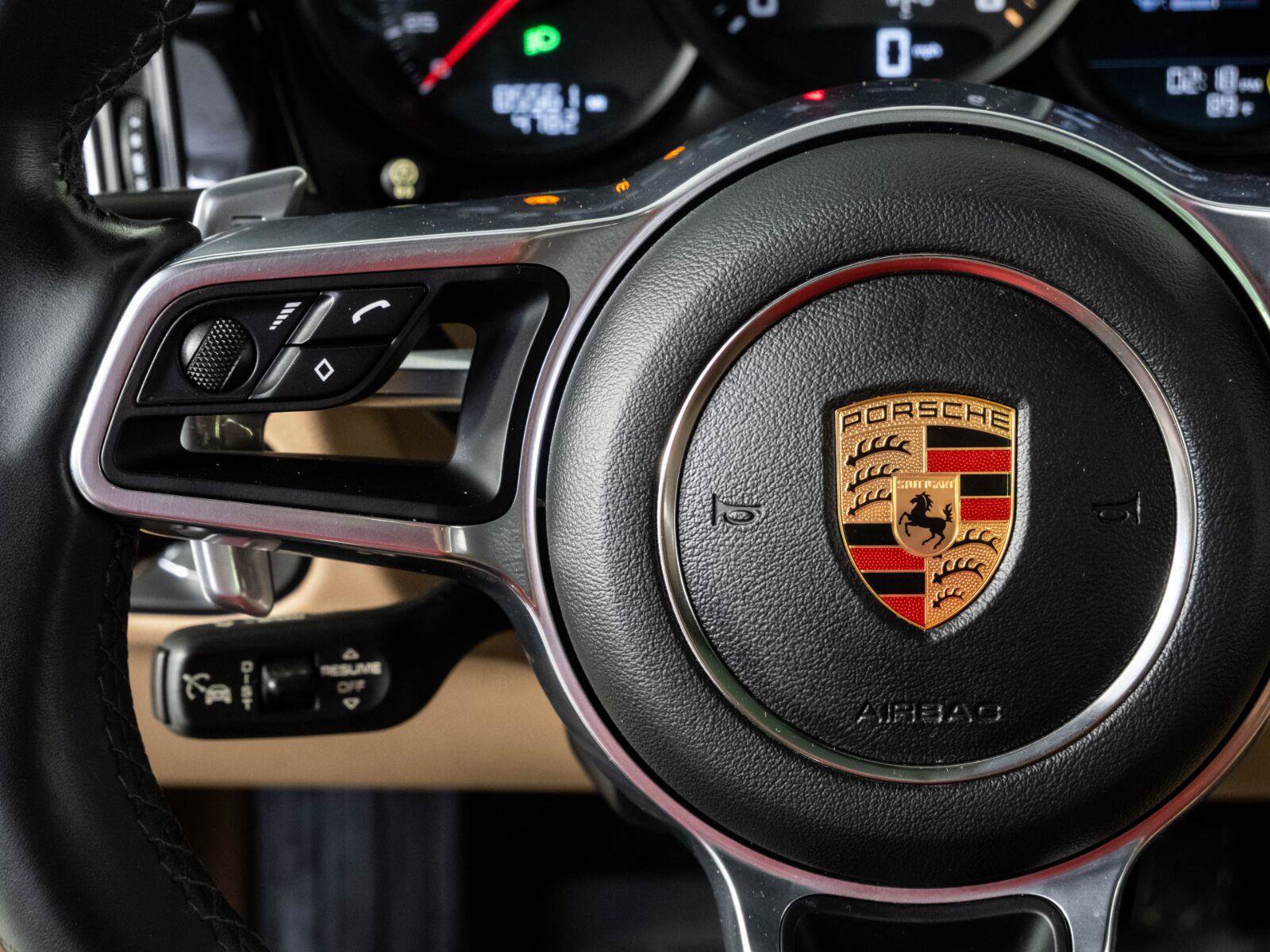 Used 2019 Porsche Macan AWD/4WD image 10
