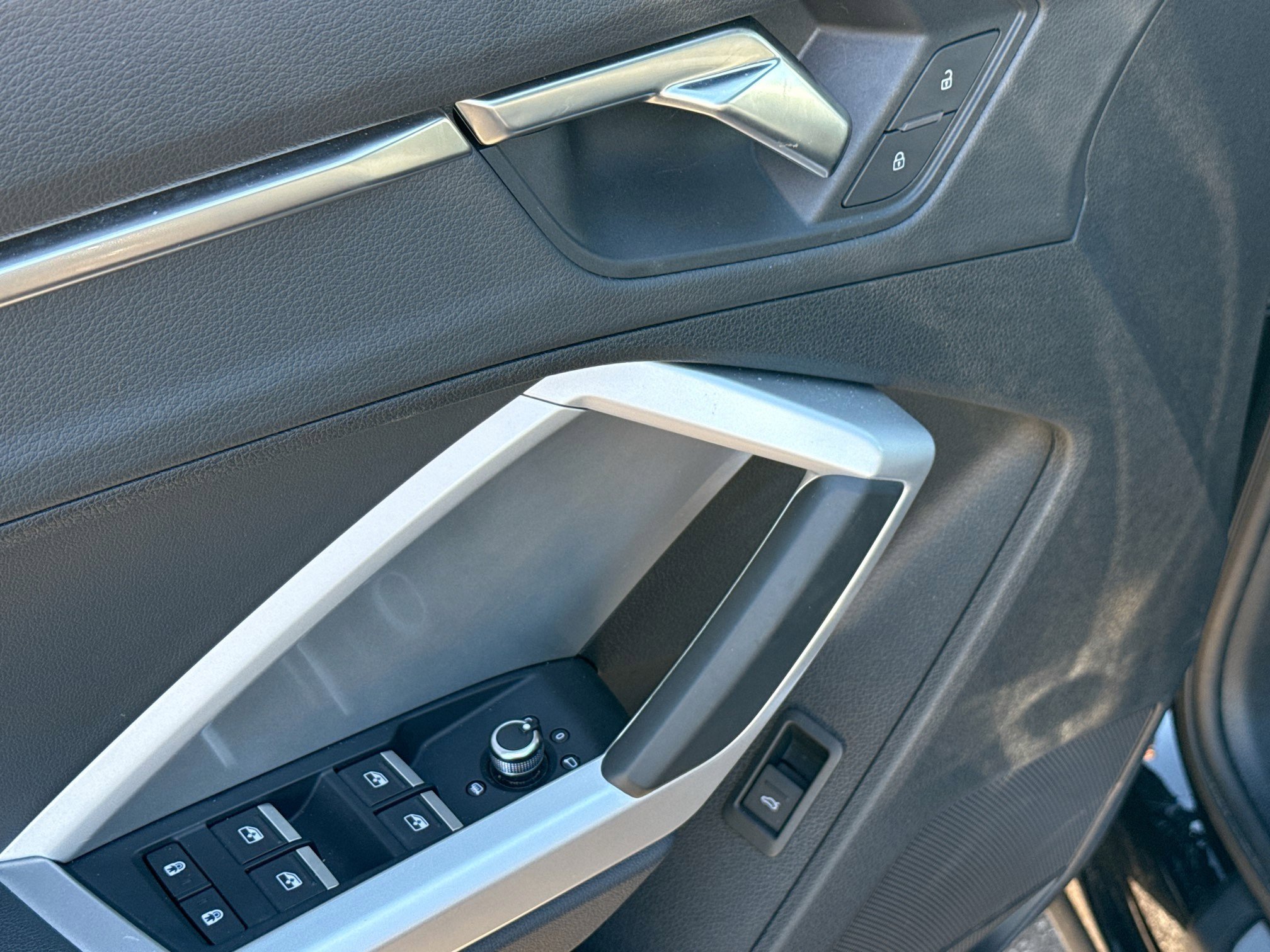 Certified 2025 Audi Q3 2.0T Premium image 22