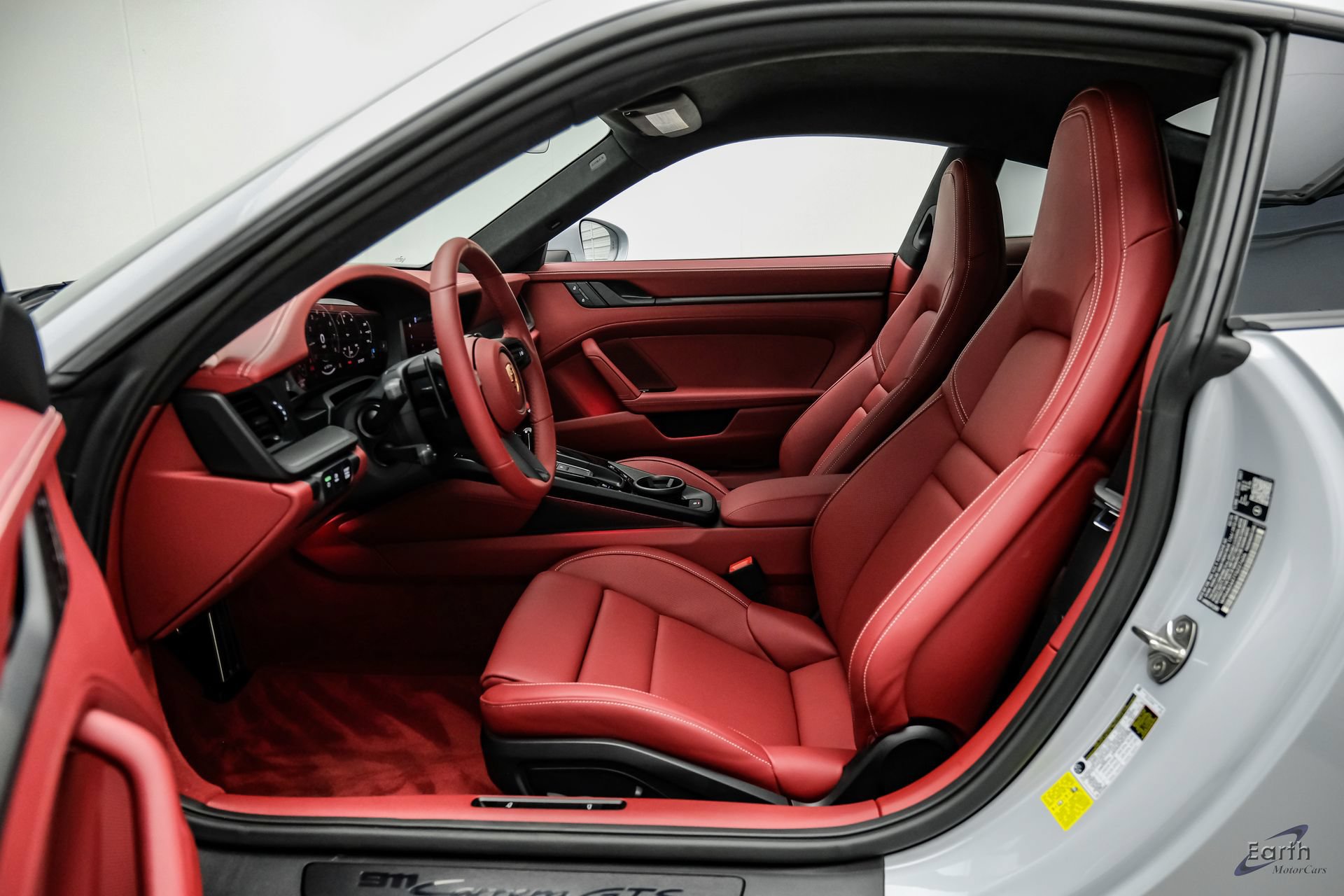 Used 2026 Porsche 911 Carrera GTS RWD image 41