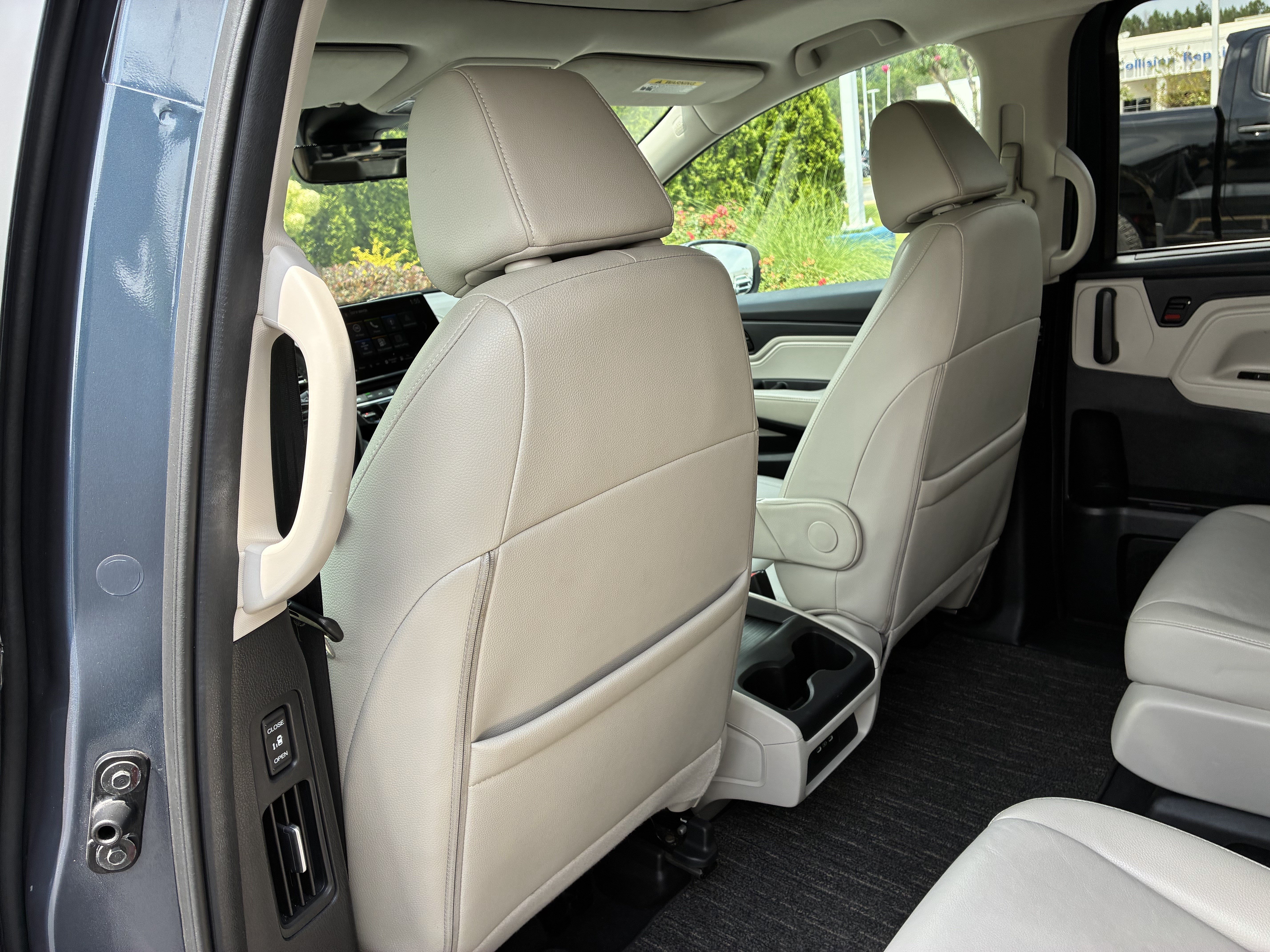 Used 2025 Honda Odyssey EX-L image 14