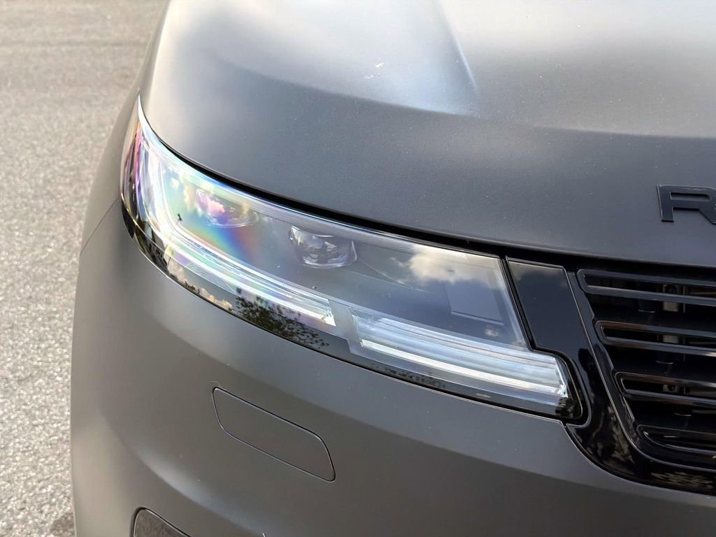 New 2026 Land Rover Range Rover Sport Dynamic SE image 9