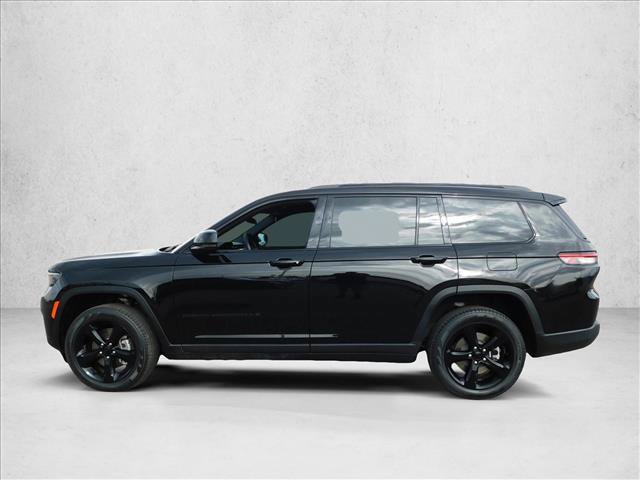 Used 2025 Jeep Grand Cherokee L Limited w/ Black Appearance Package AWD/4WD image 15