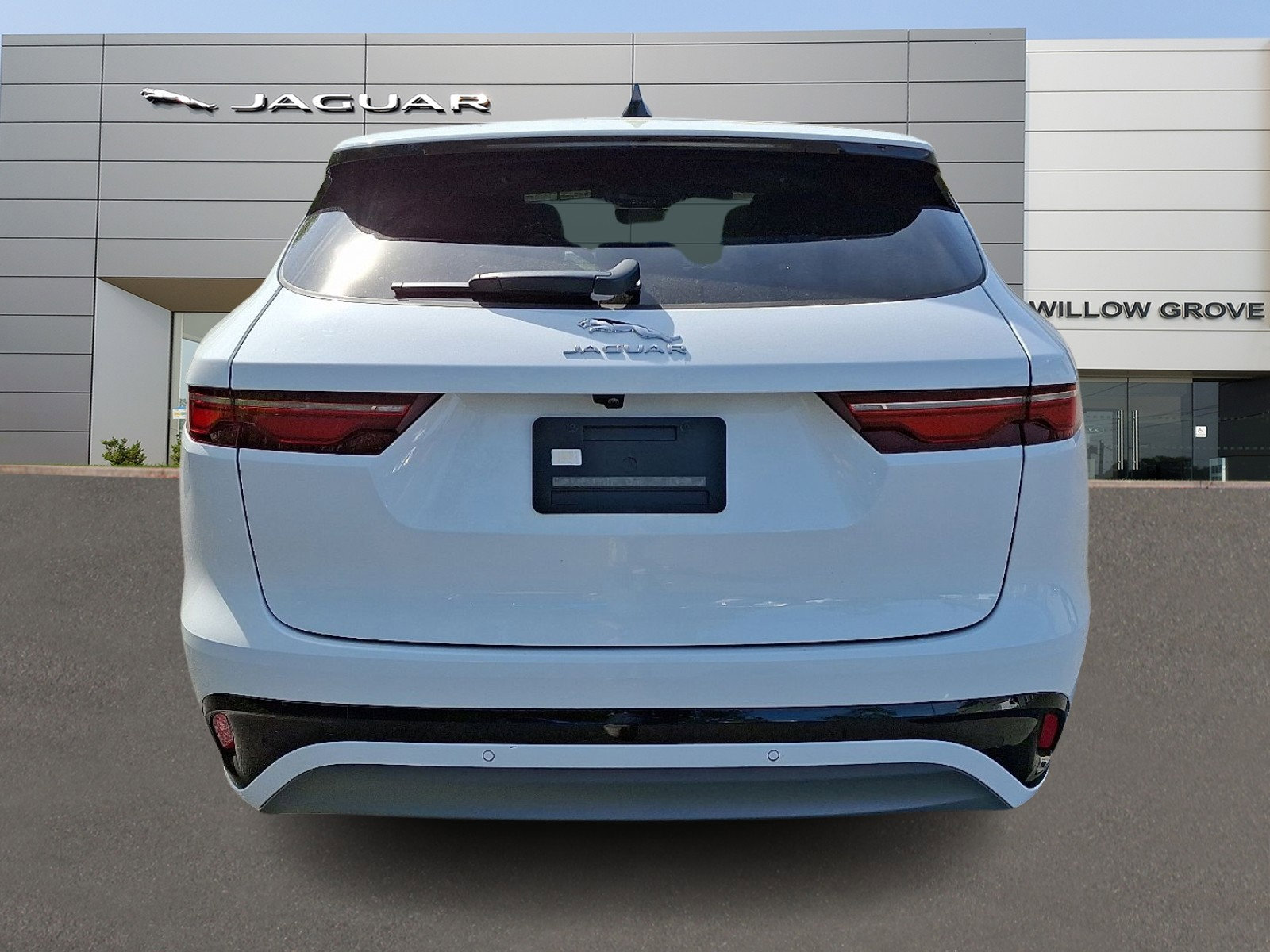 Certified 2025 Jaguar F-PACE R-Dynamic S image 7