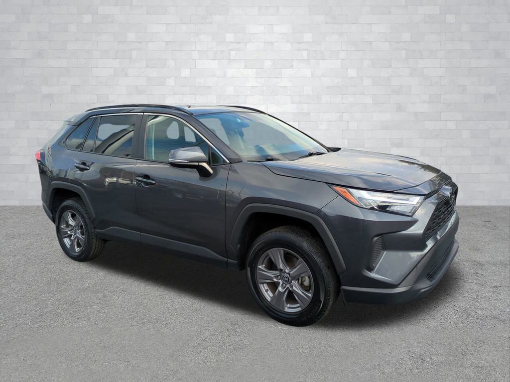 Used 2024 Toyota RAV4 XLE FWD image 2