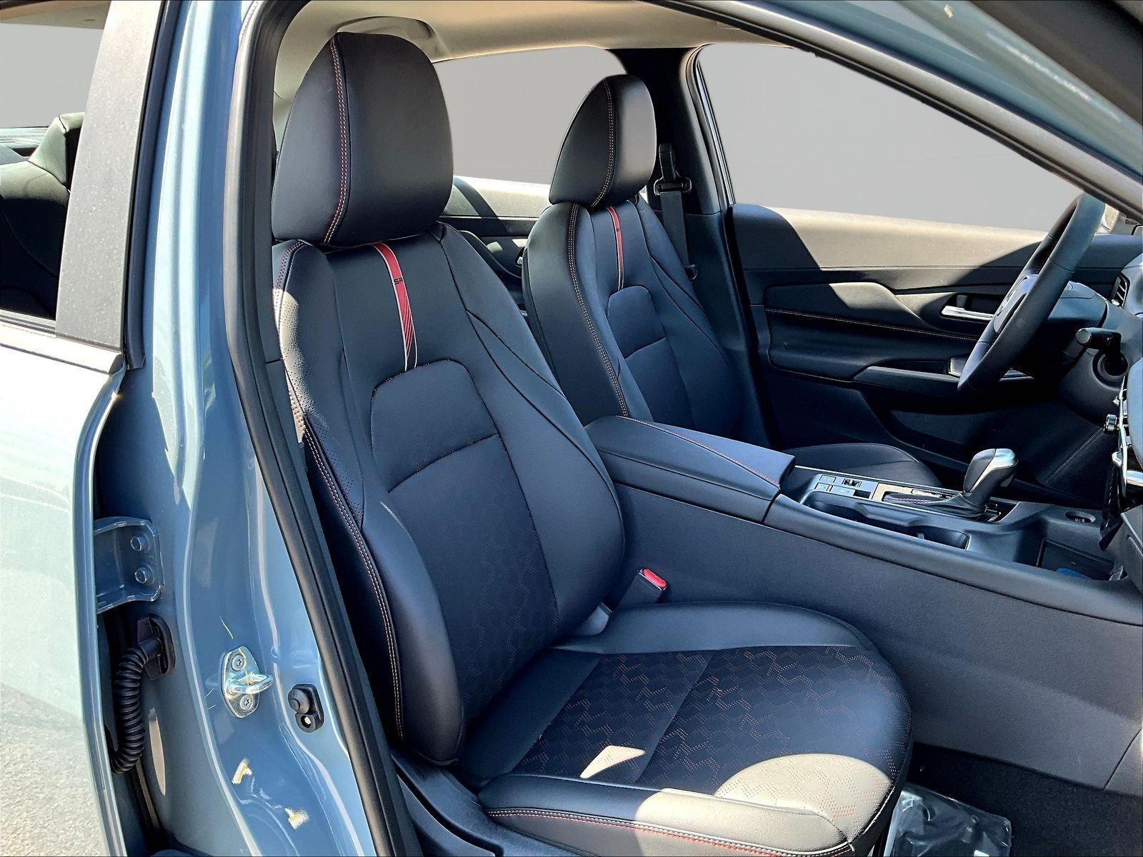 New 2027 Nissan Sentra SR w/ SR Premium Package FWD image 19