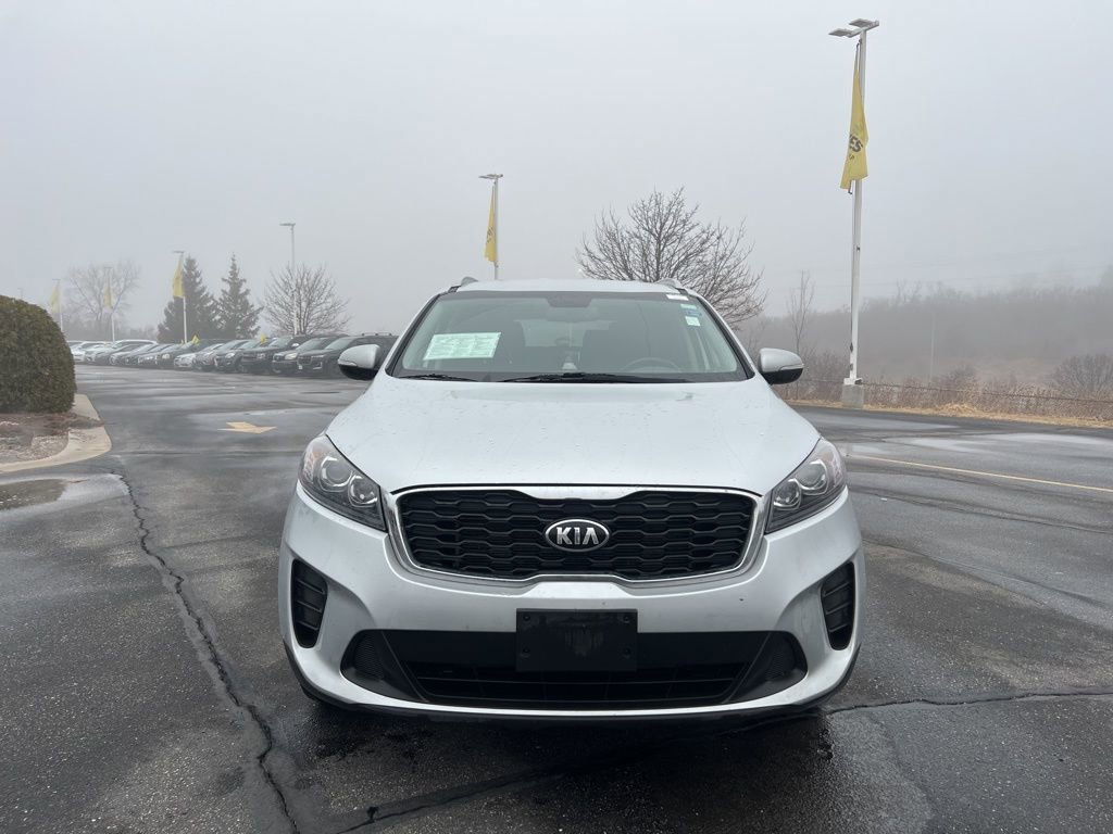 Used 2019 Kia Sorento LX w/ LX Convenience Package image 2