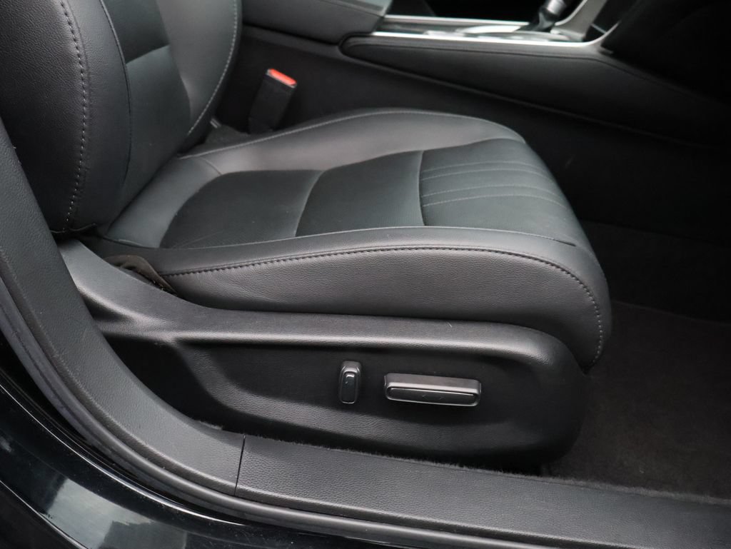 Certified 2021 Honda Accord EX-L image 10
