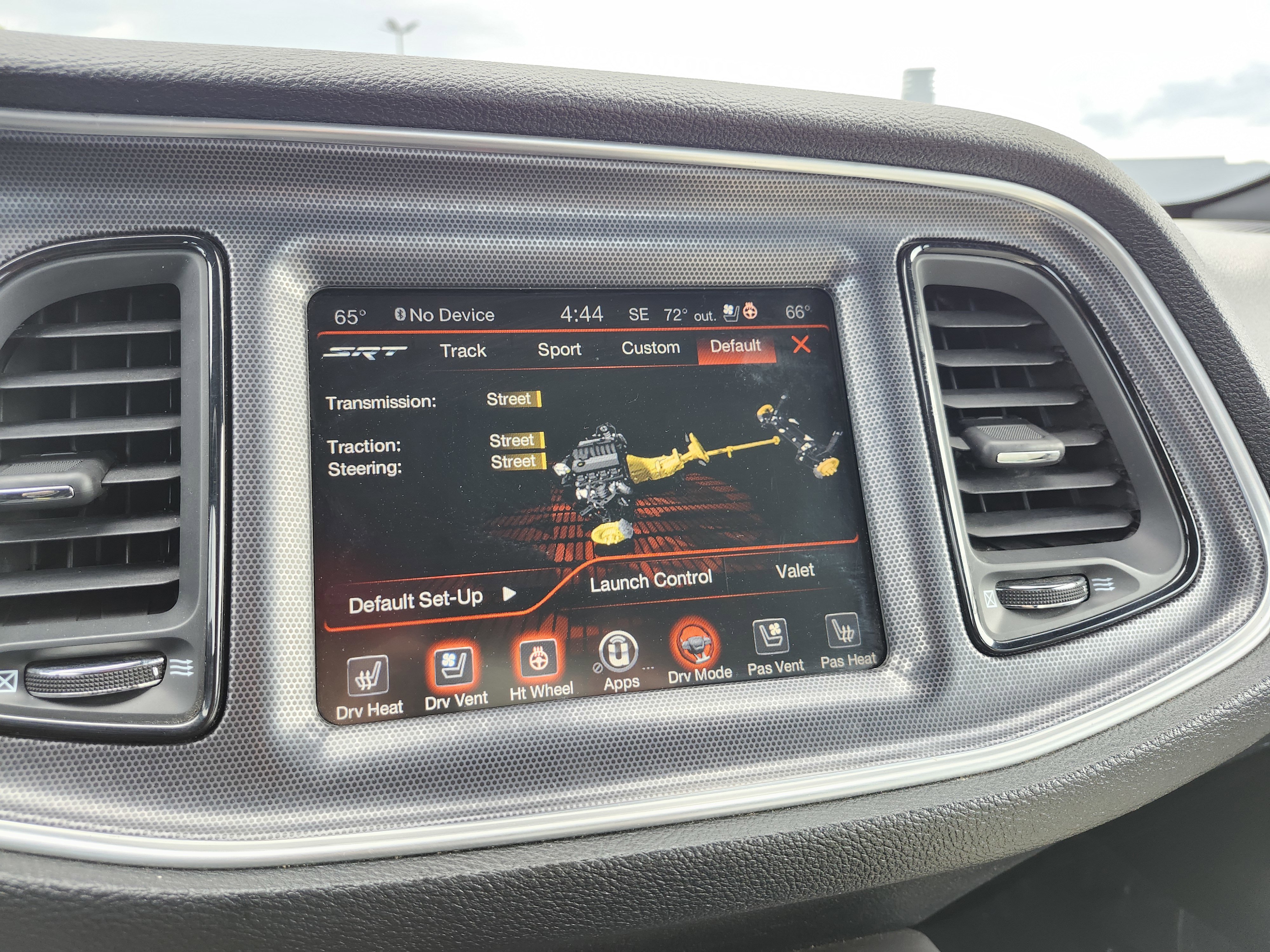 Used 2015 Dodge Challenger SXT Plus RWD image 9