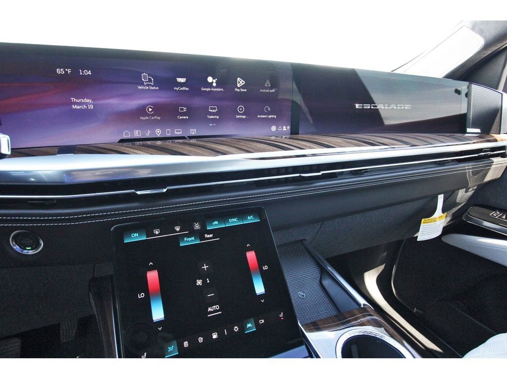 New 2026 Cadillac Escalade ESV Platinum Sport w/ LPO, ONYX Package image 17