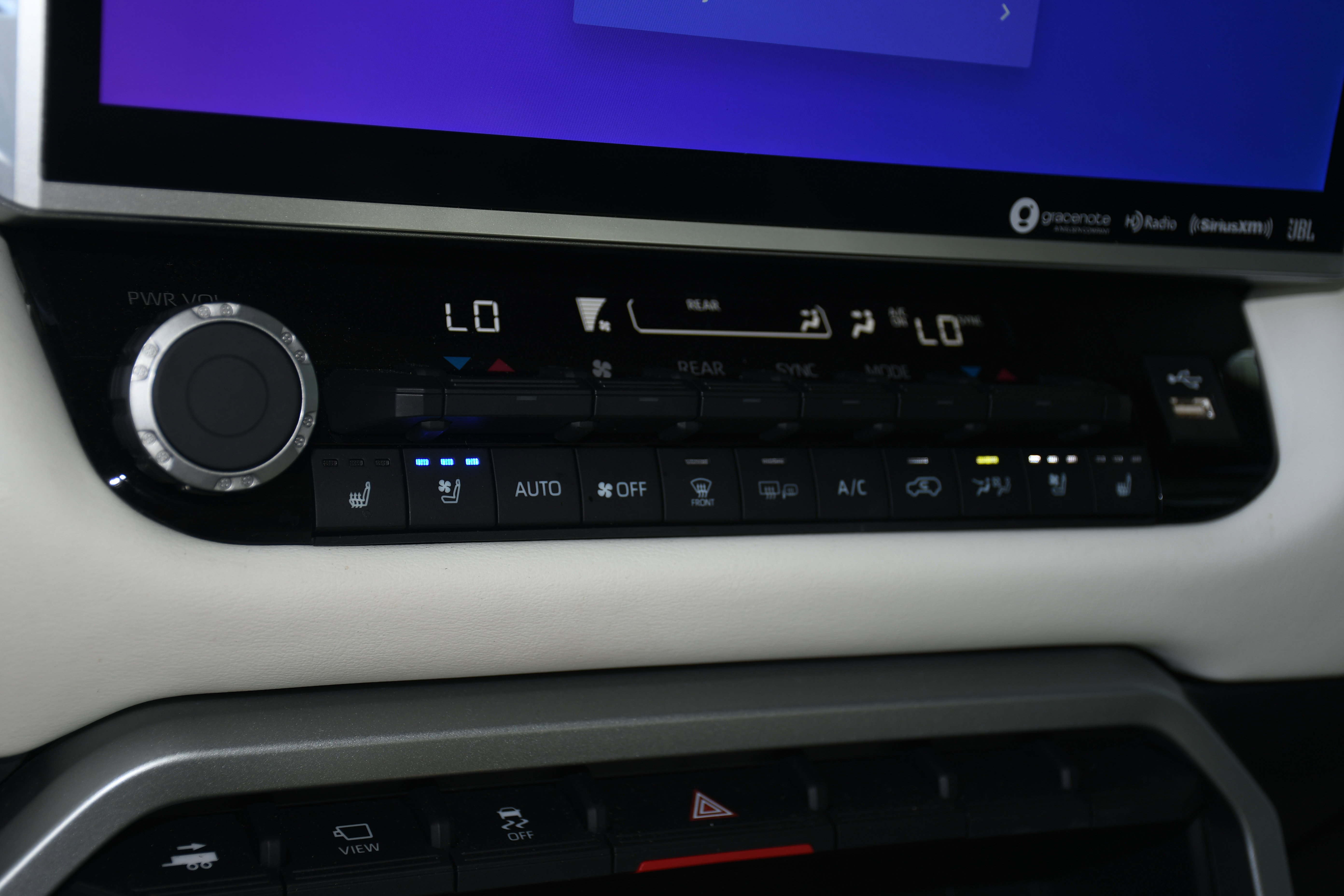 Certified 2024 Toyota Sequoia Capstone AWD/4WD image 16