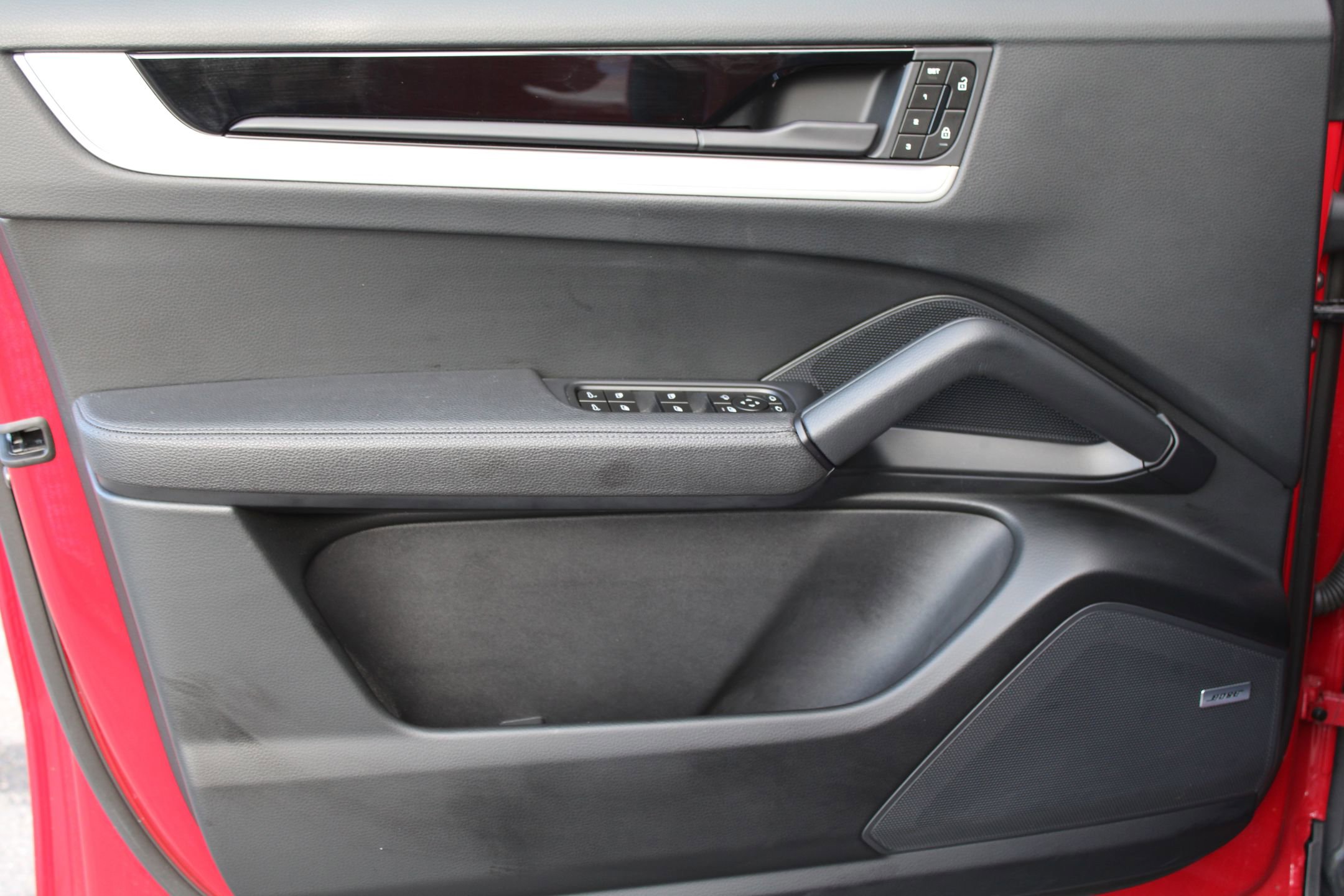 Certified 2024 Porsche Cayenne image 14