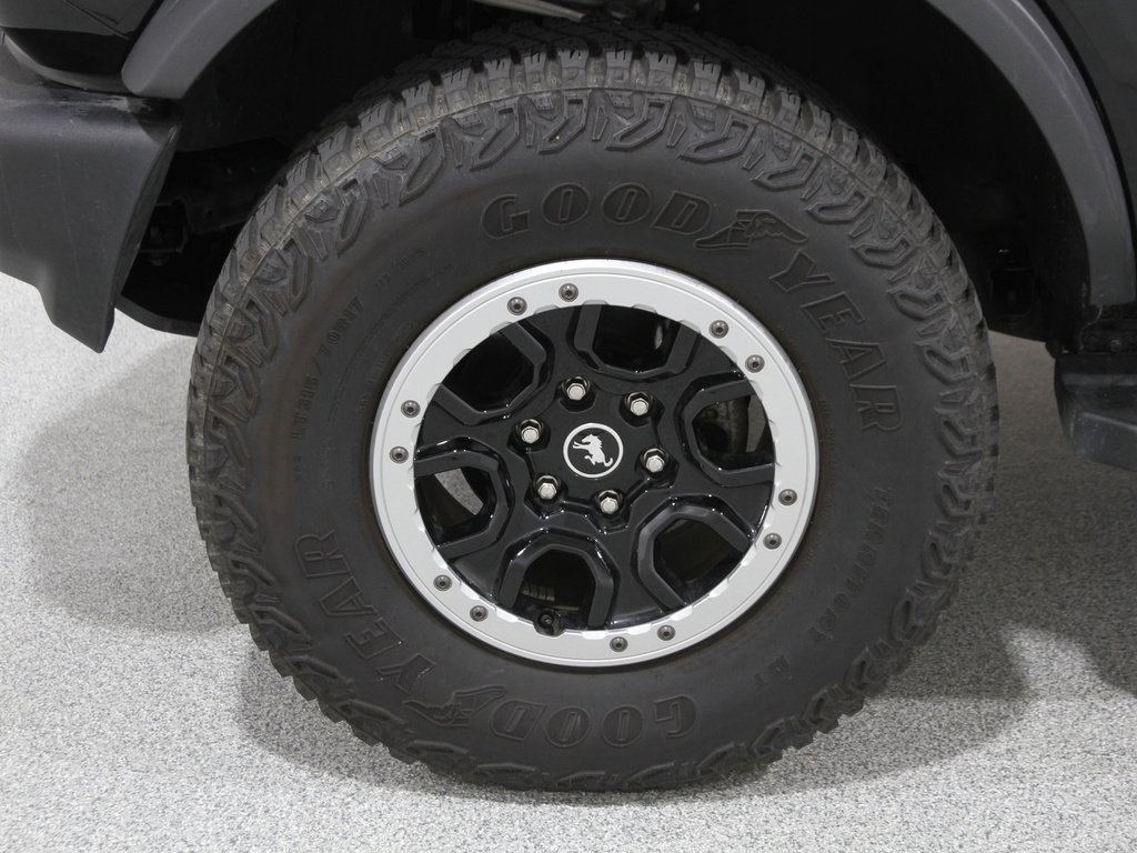 Certified 2024 Ford Bronco Outer Banks w/ Sasquatch Package image 23