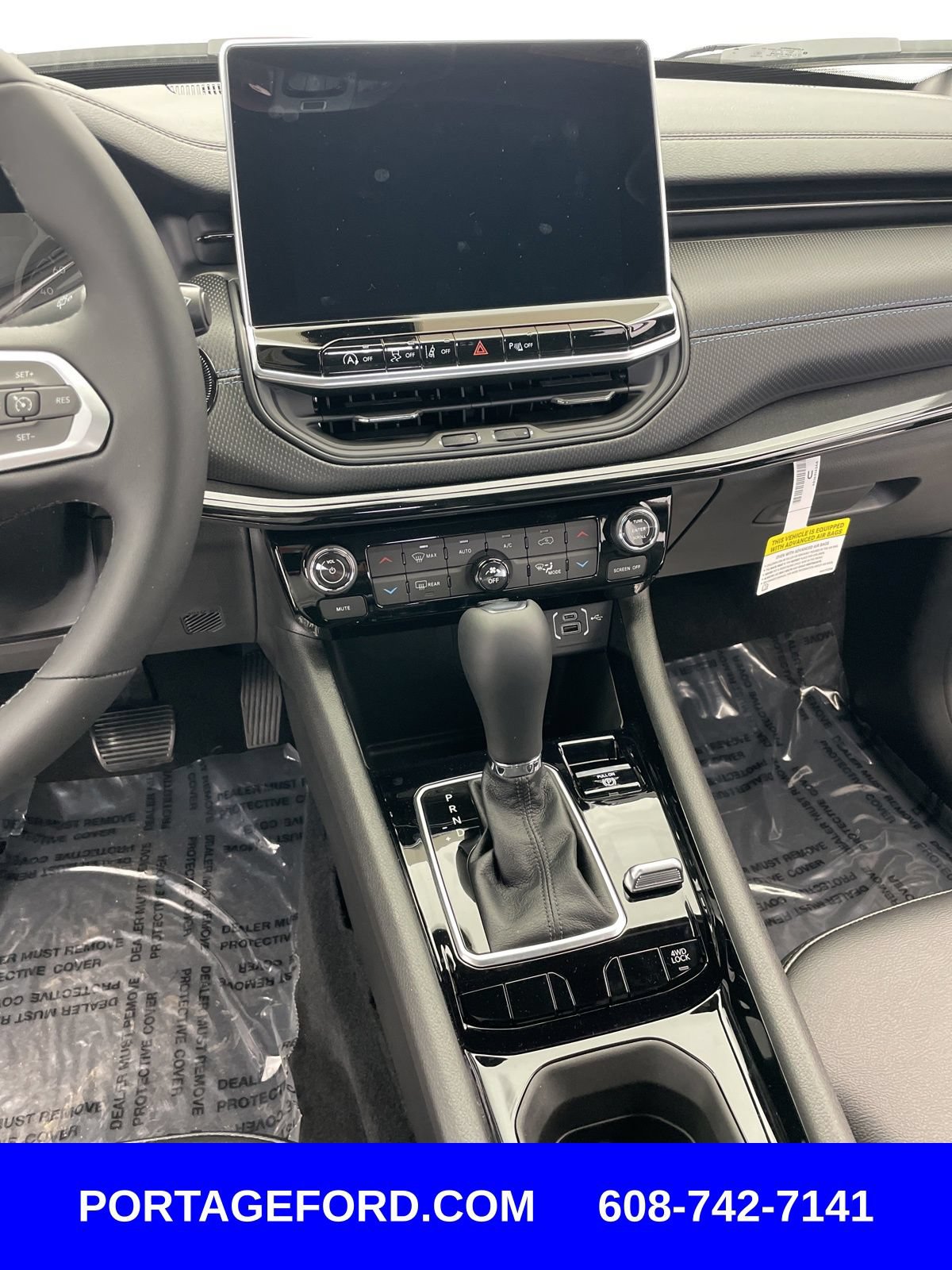 New 2025 Jeep Compass Limited w/ Sun & Sound Group AWD/4WD image 11