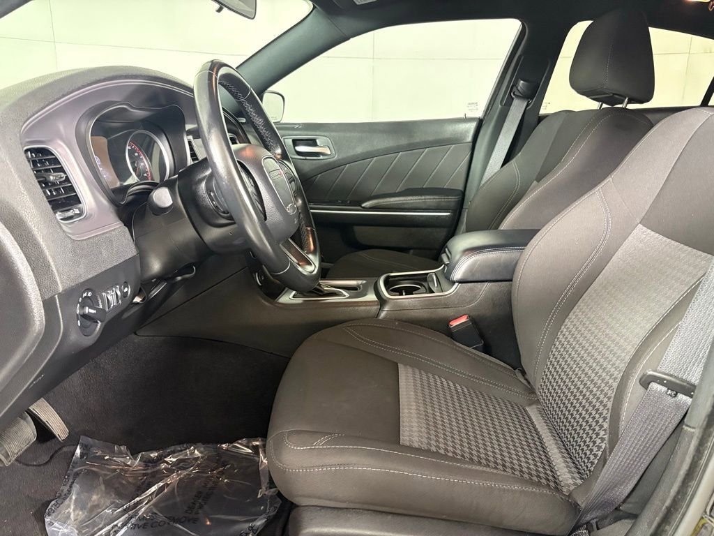 Used 2023 Dodge Charger SXT RWD image 21