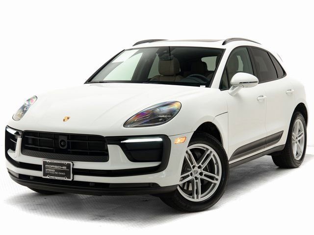 Certified 2025 Porsche Macan video 1