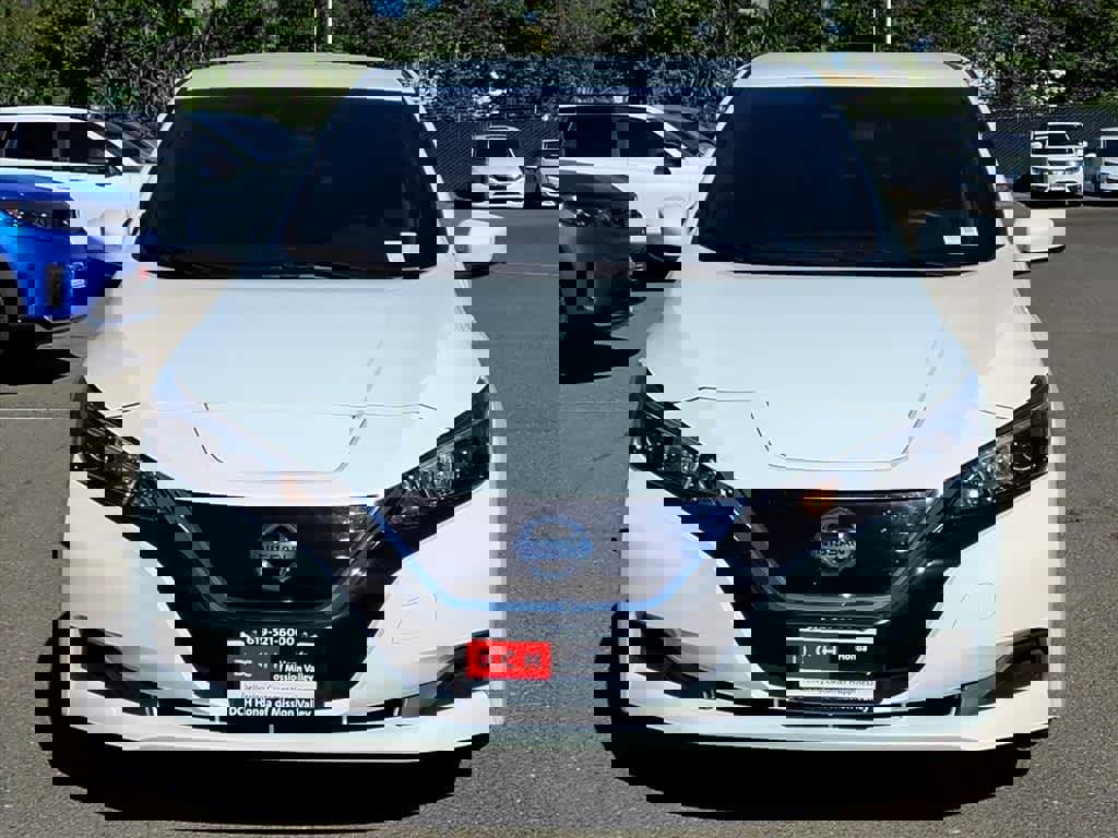 Used 2022 Nissan Leaf S image 2