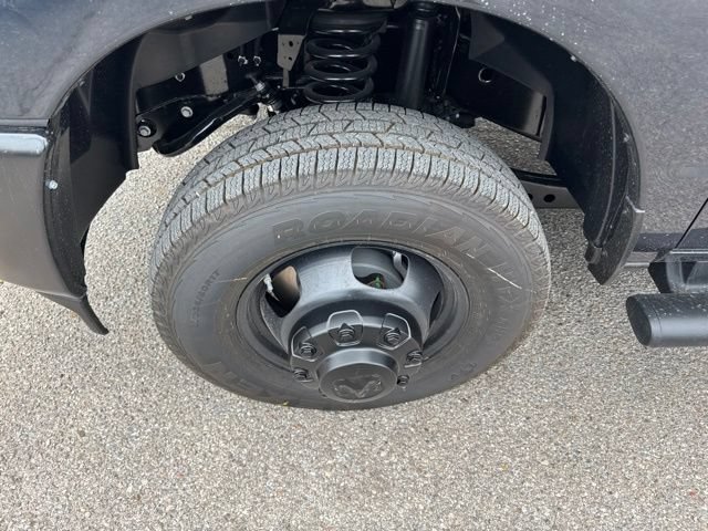 New 2026 RAM 3500 Tradesman AWD/4WD image 7