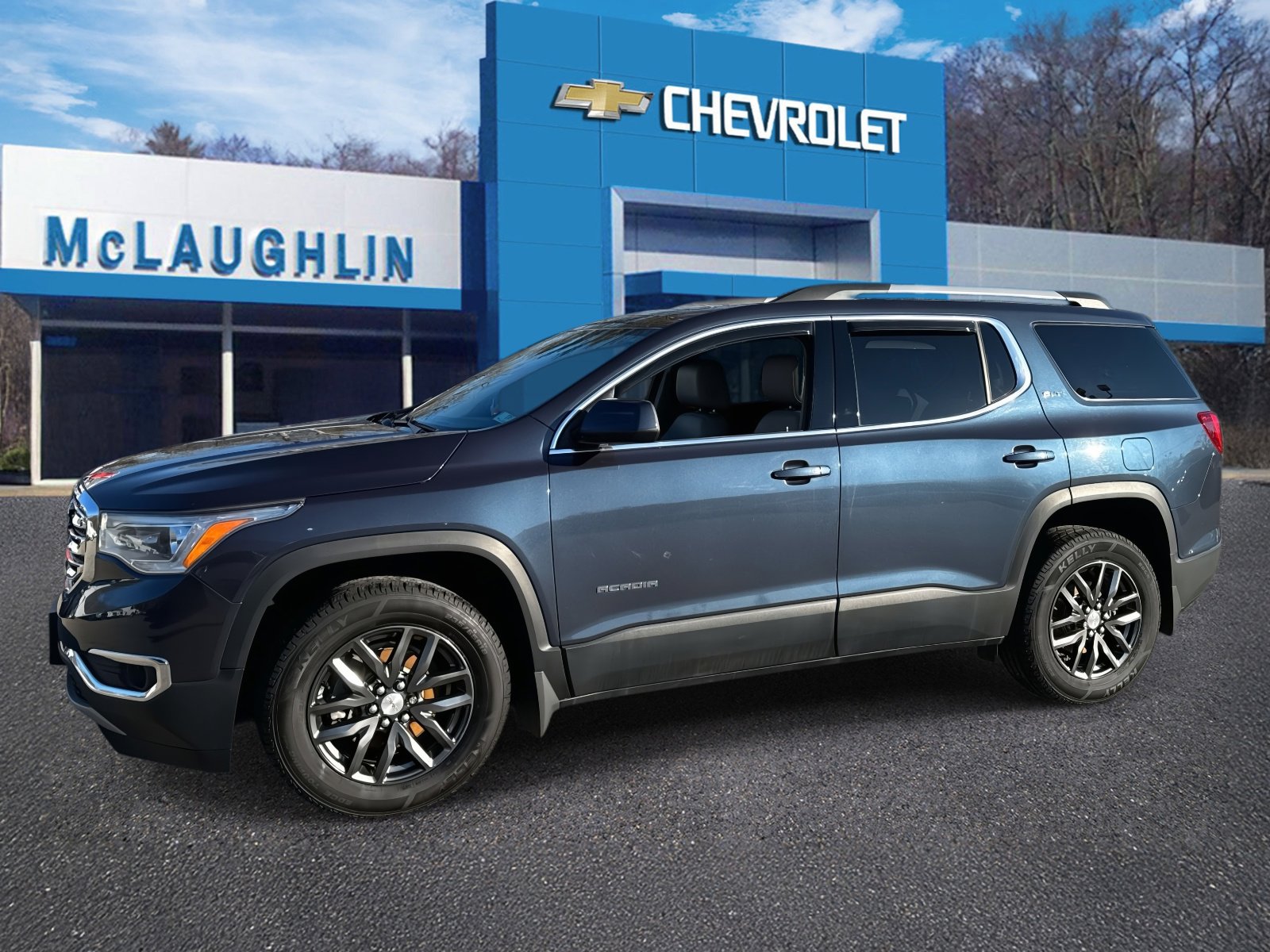 Used 2018 GMC Acadia SLT w/ LPO, Protection Package image 1