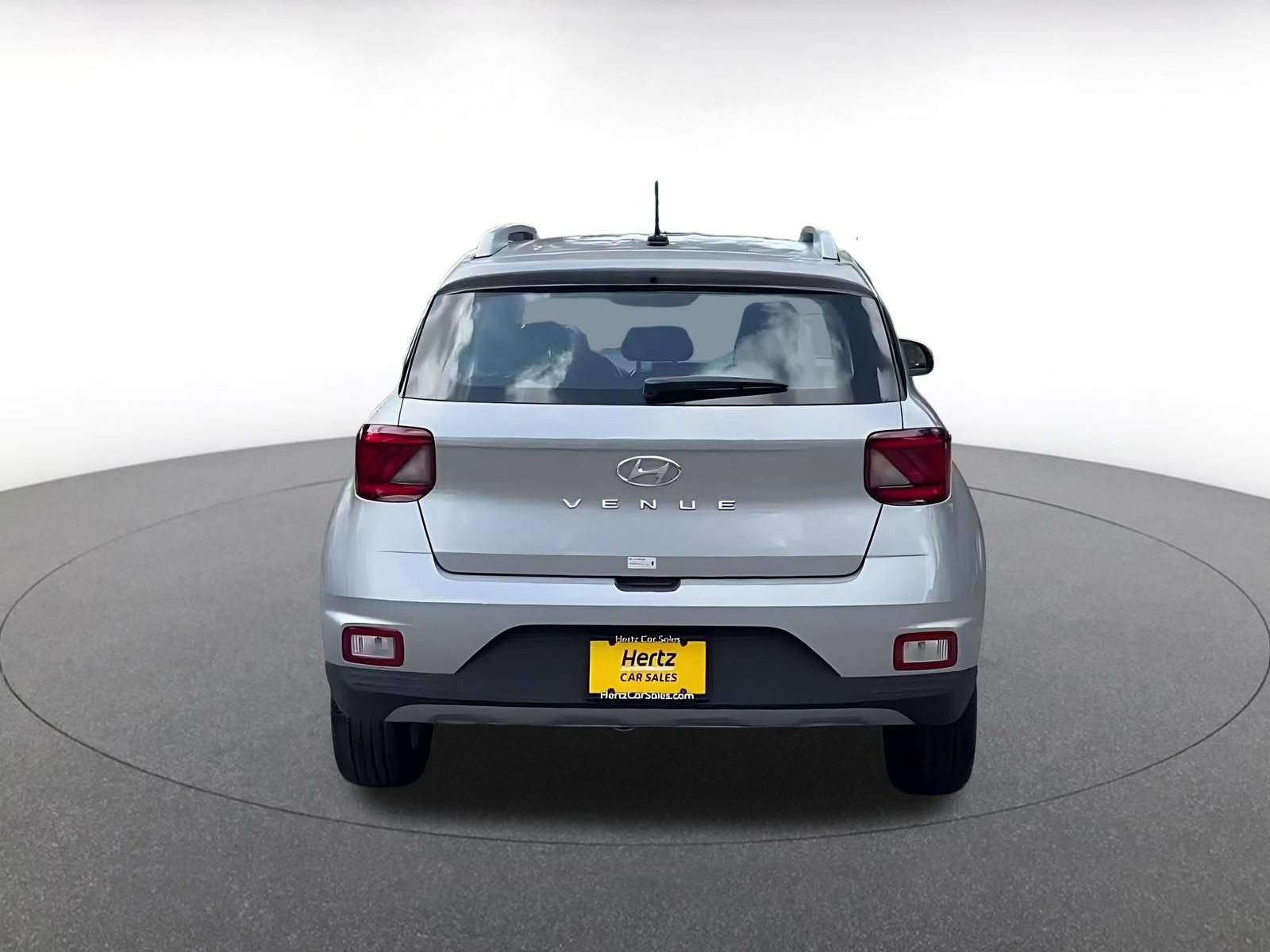 Used 2026 Hyundai Venue SEL FWD image 12