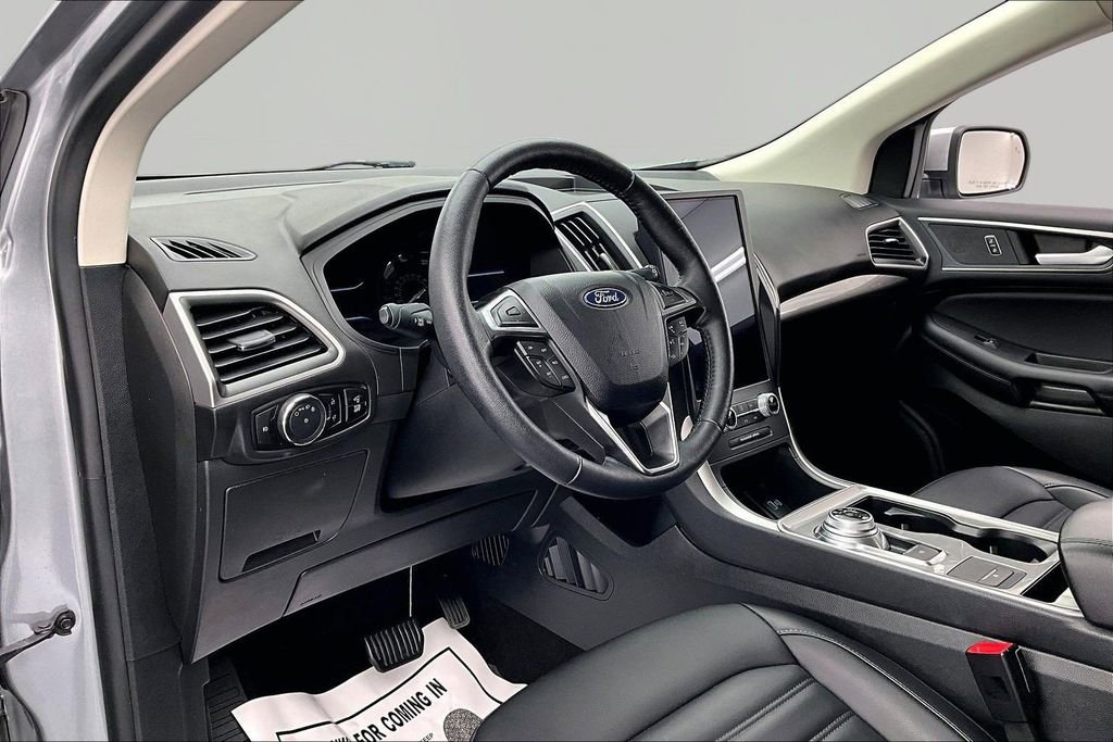 Certified 2024 Ford Edge SEL w/ Convenience Package AWD/4WD image 14