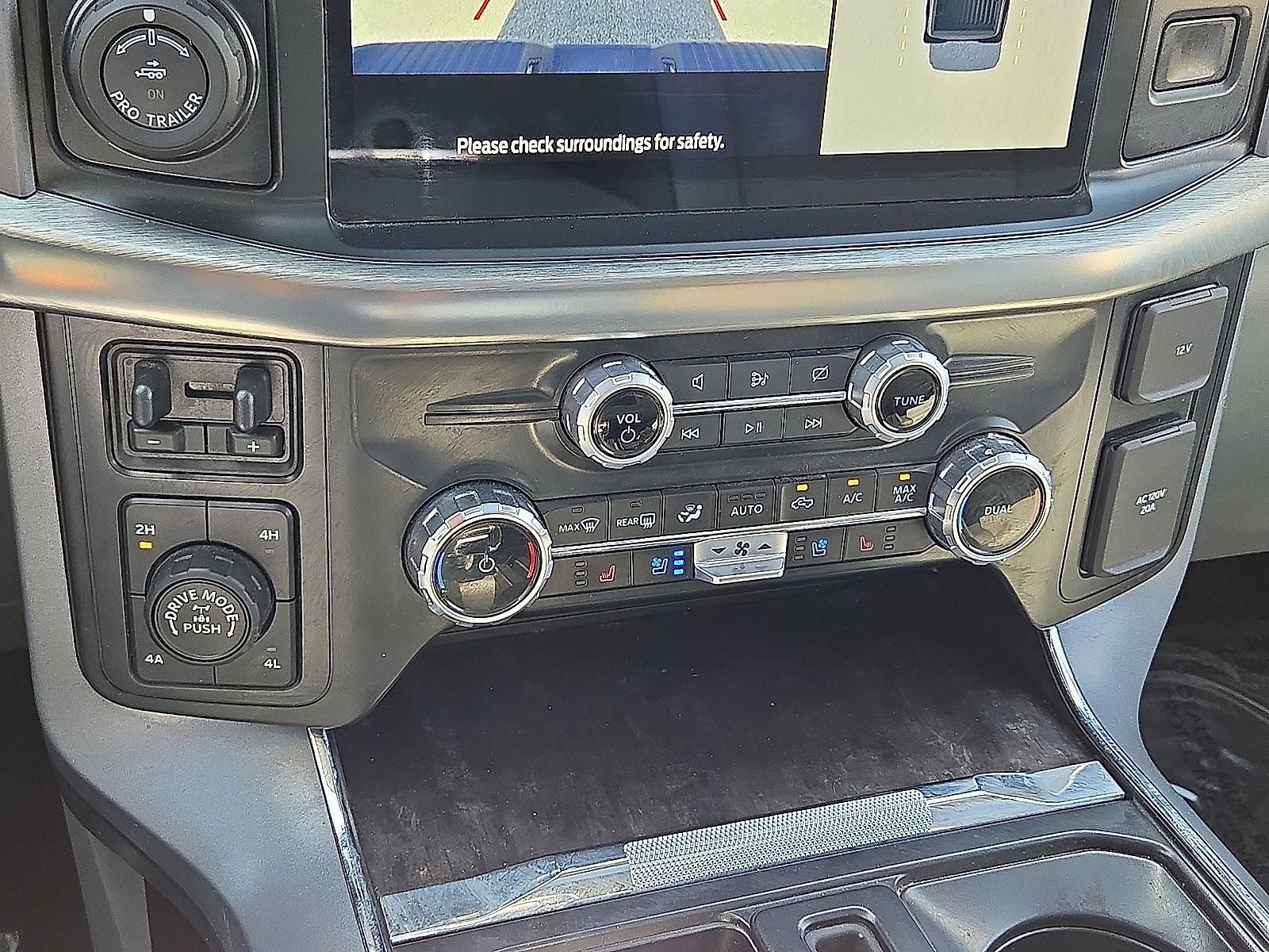 Used 2023 Ford F150 Lariat w/ Equipment Group 502A High AWD/4WD image 30