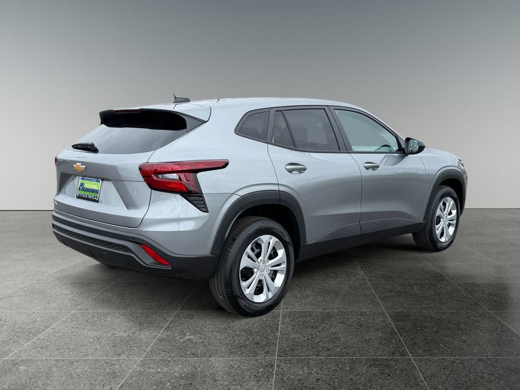New 2026 Chevrolet Trax LS w/ Driver Confidence Package FWD image 9