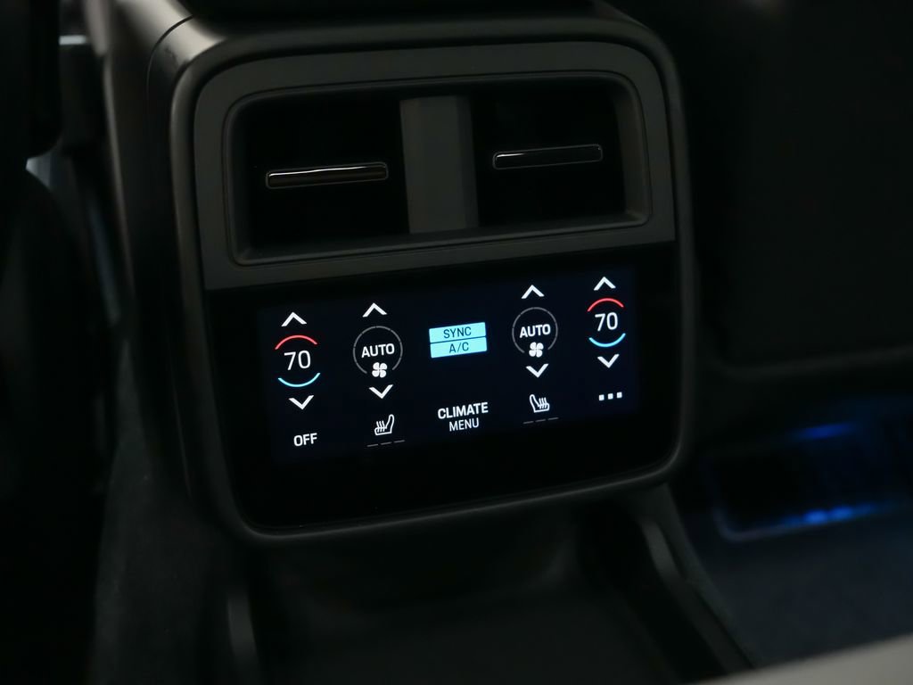New 2026 Porsche Taycan 4S AWD/4WD image 21