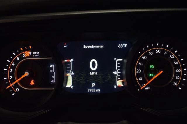 Used 2024 Jeep Wrangler Sahara image 23