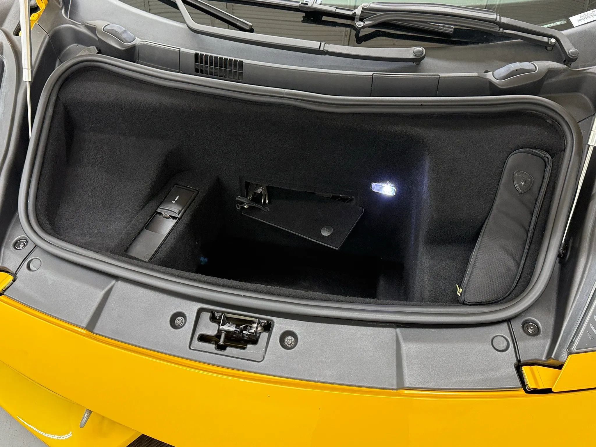 Used 2006 Lamborghini Gallardo AWD/4WD image 39