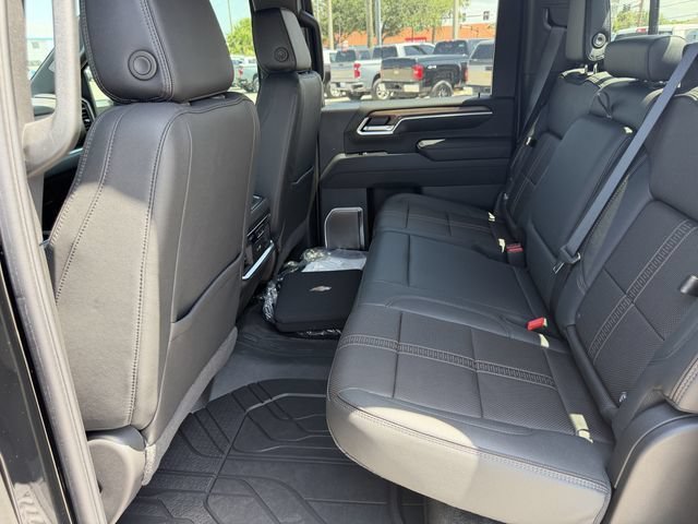 New 2026 Chevrolet Silverado 3500 High Country w/ High Country Premium Package AWD/4WD image 18