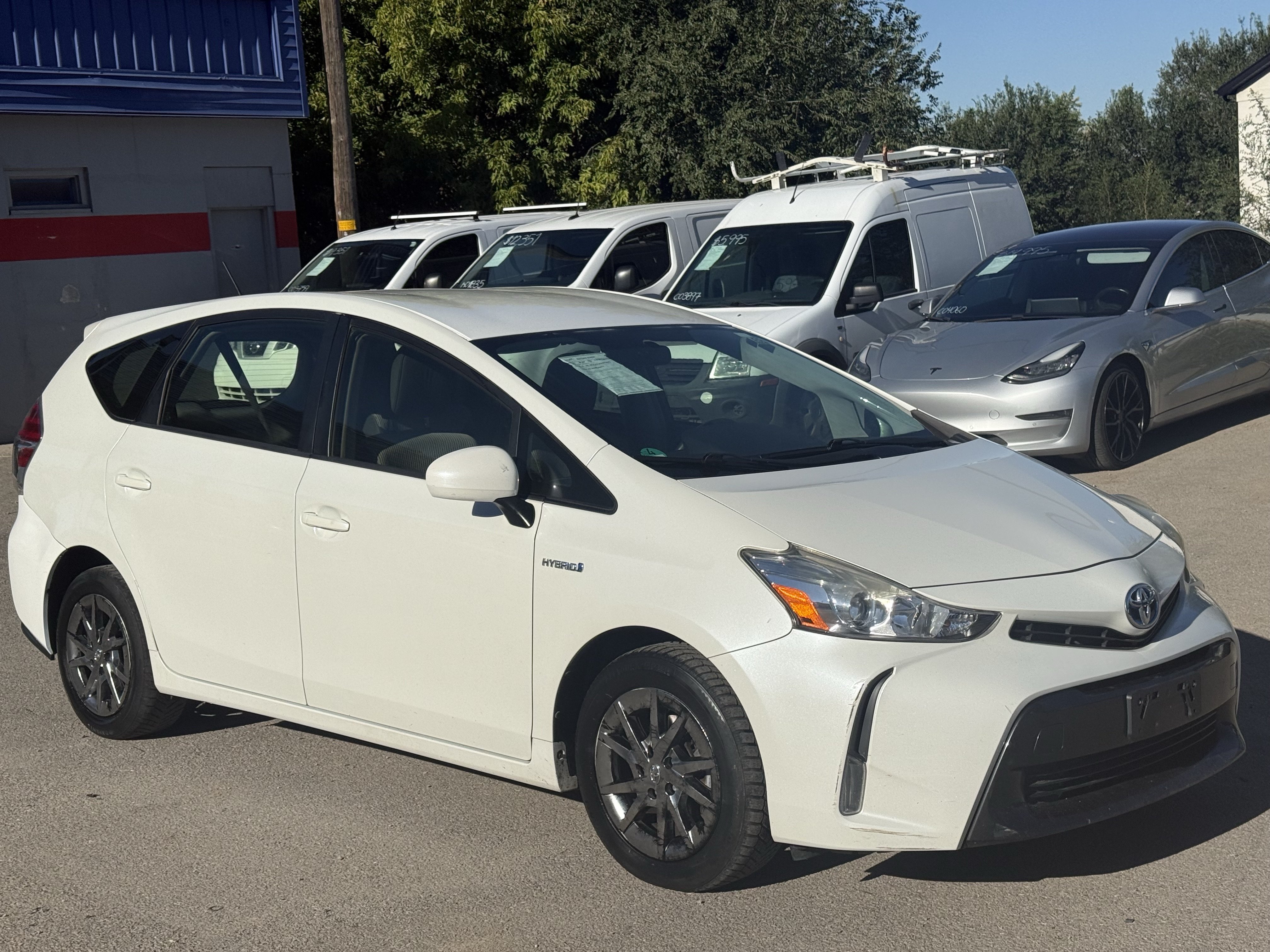 Used 2016 Toyota Prius V Three FWD image 2