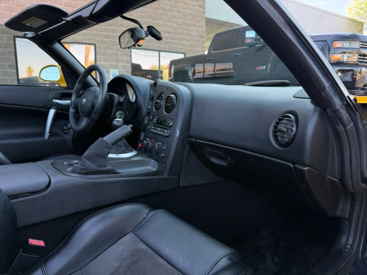 Used 2005 Dodge Viper SRT-10 RWD image 42