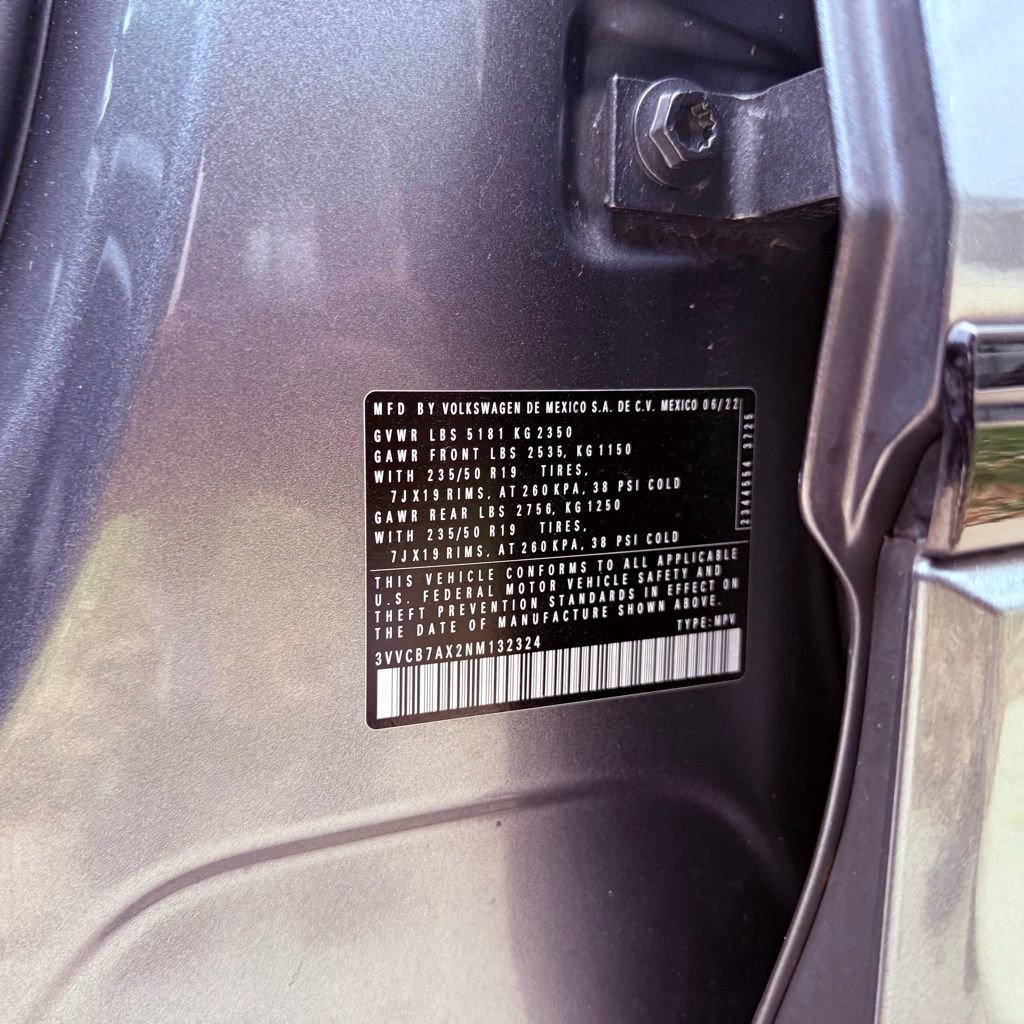 Used 2022 Volkswagen Tiguan SE R-Line image 39